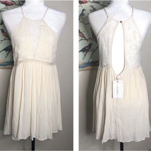 Native roses, Ckloe Boho mini dress NWT Sz 6 lace